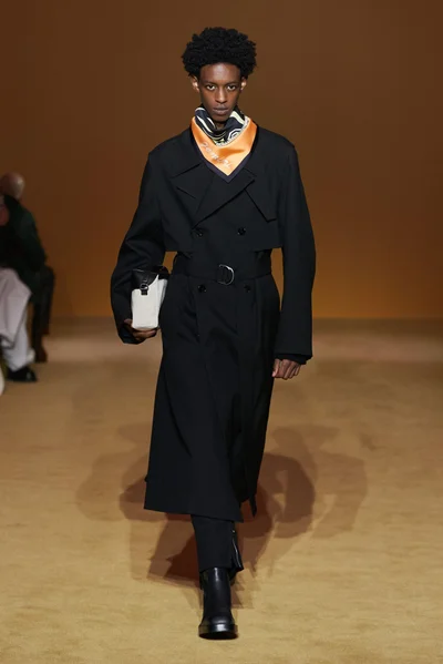 Look 25